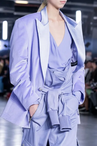 Look 143